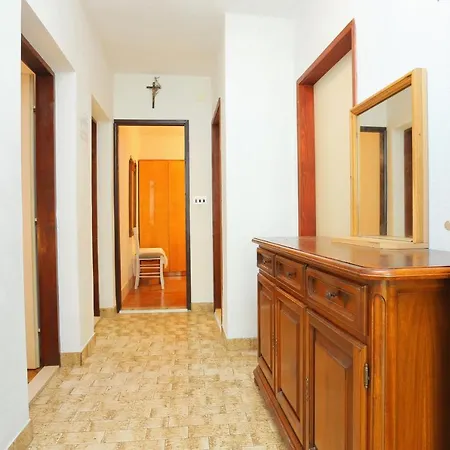 Appartement By The Sea Okrug Gornji, Ciovo - 1069 *