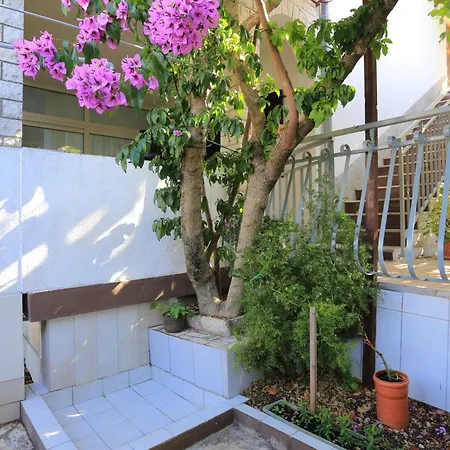 Apartment By The Sea Okrug Gornji, Ciovo - 1069 Trogir