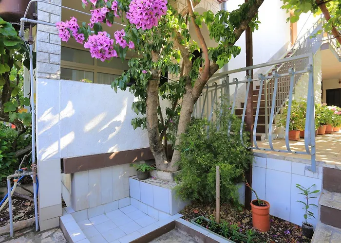 Apartment By The Sea Okrug Gornji, Ciovo - 1069 Trogir